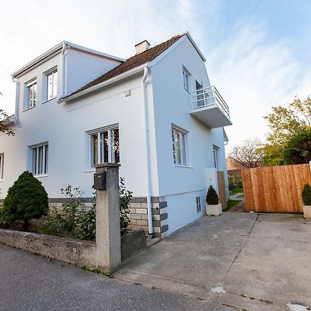 Engels Landhaus Suite Moerbisch Am See Exterior photo