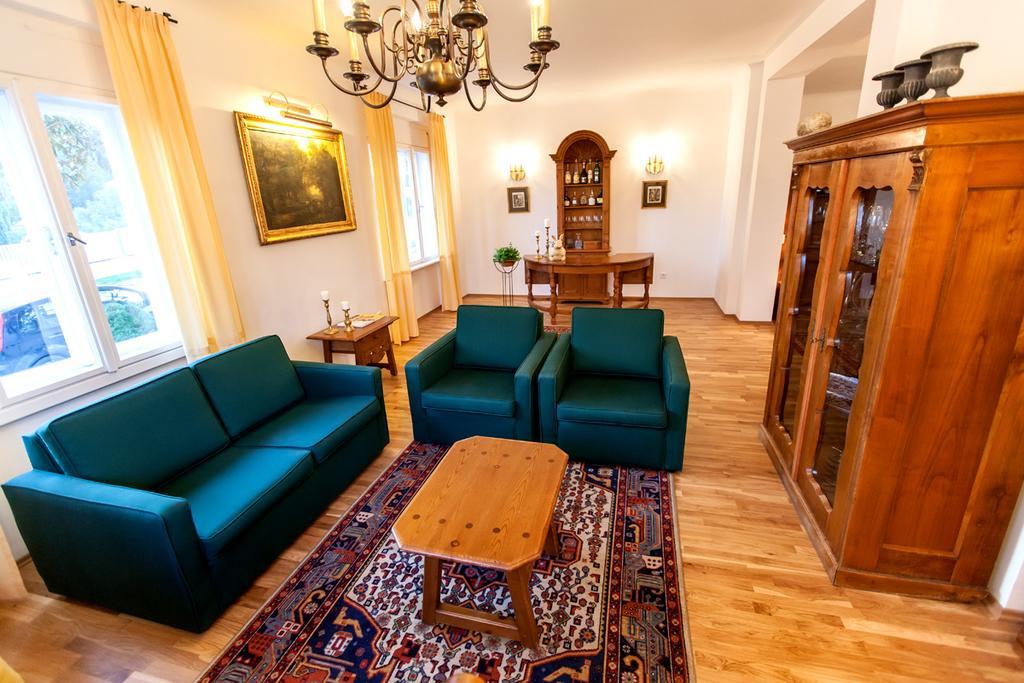Engels Landhaus Suite Moerbisch Am See Exterior photo